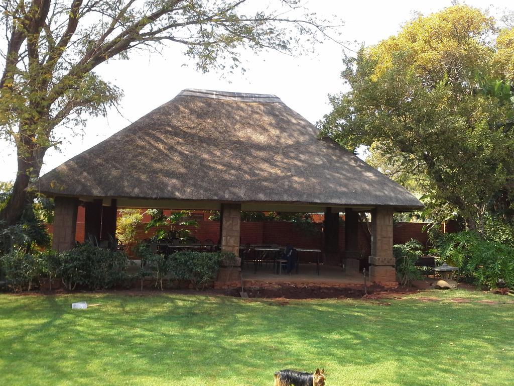 Prinshof Manor Guesthouse Pretoria-Noord Exterior foto